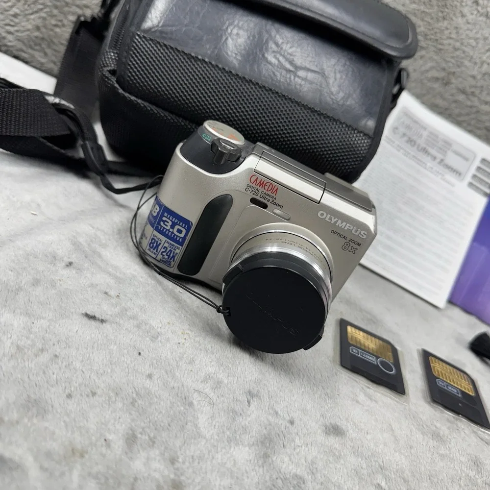 Olympus C-720 Camedia Ultra Zoom Digital Camera 3MP 8x Optical Compact‎ Tested